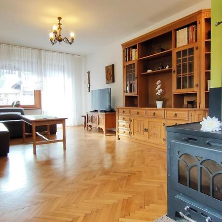 Apartmaji Dora Мойстрана Екстериор снимка