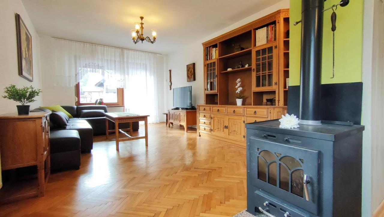 Apartmaji Dora Мойстрана Екстериор снимка