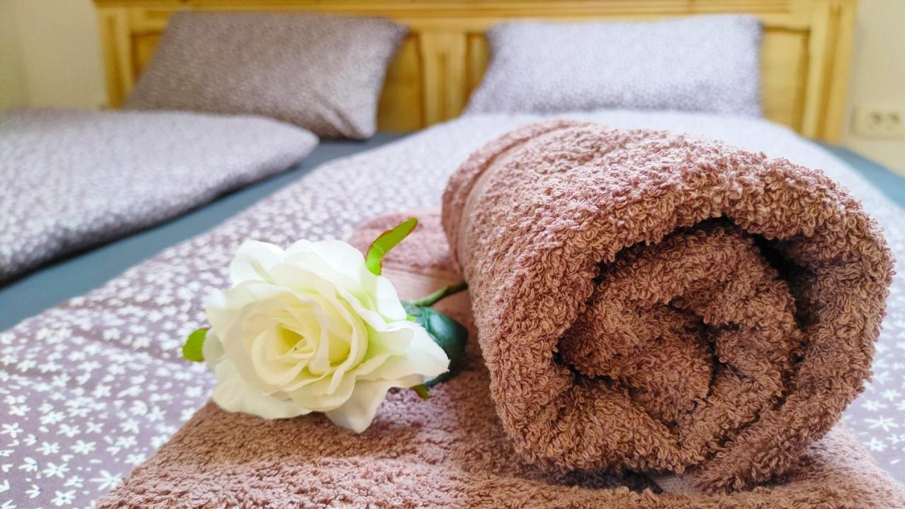 Apartmaji Dora Мойстрана Екстериор снимка
