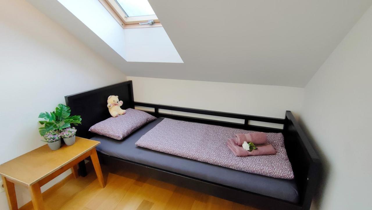 Apartmaji Dora Мойстрана Екстериор снимка