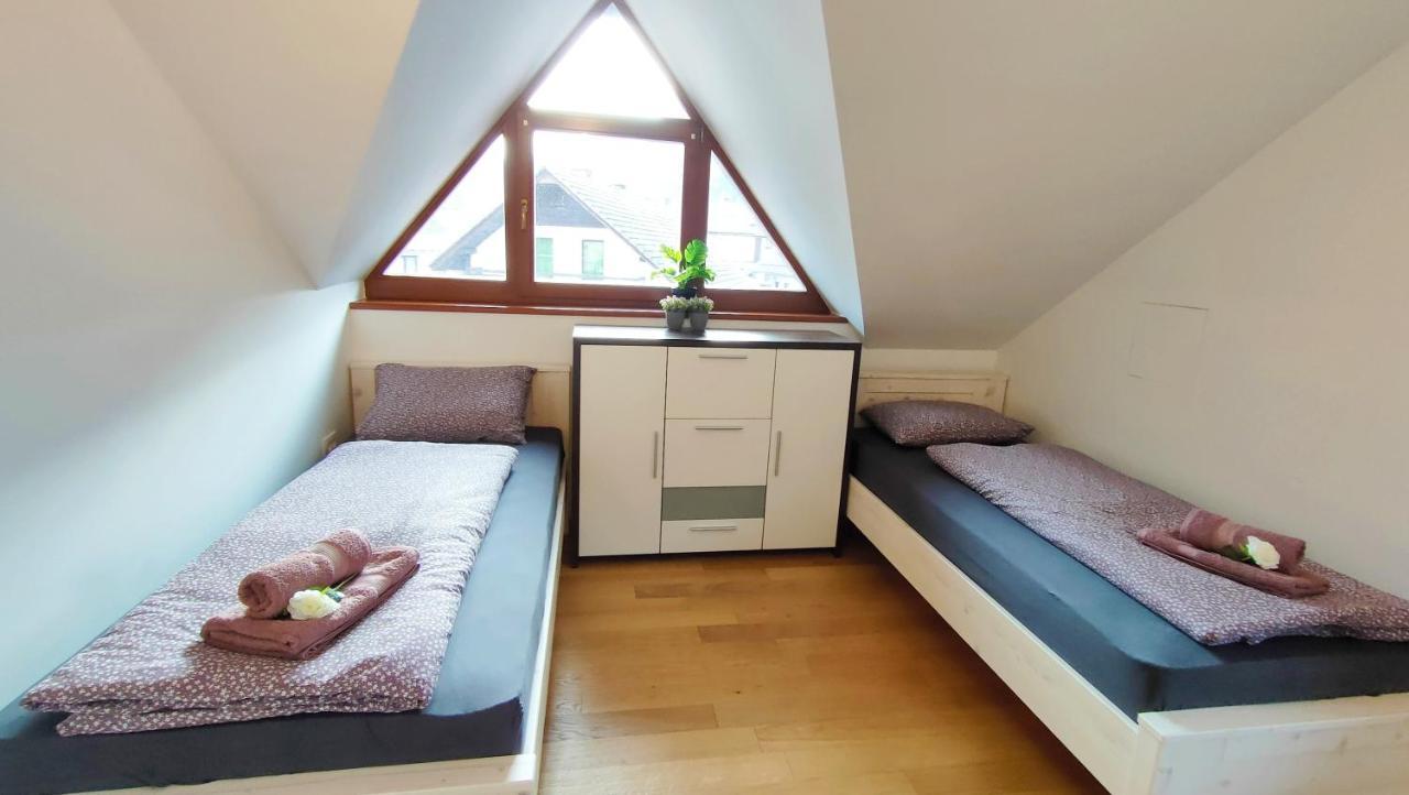 Apartmaji Dora Мойстрана Екстериор снимка