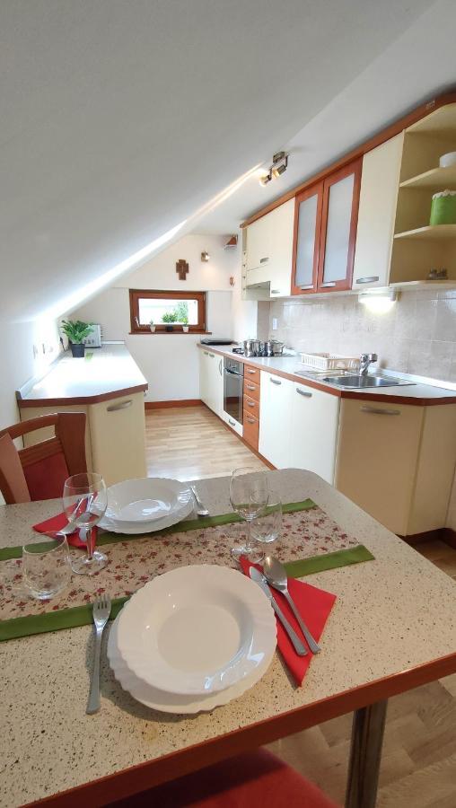 Apartmaji Dora Мойстрана Екстериор снимка